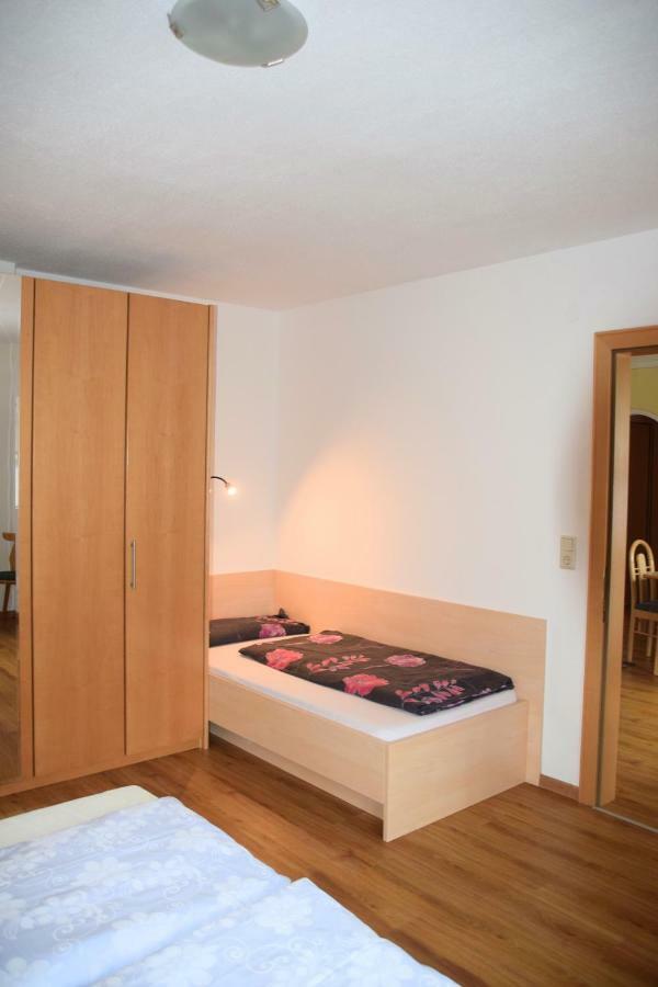 Apart Andrea Apartment Pfunds Bagian luar foto